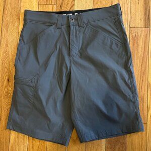 Rainier 10" Tech Shorts by Eddie Bauer - Size 30